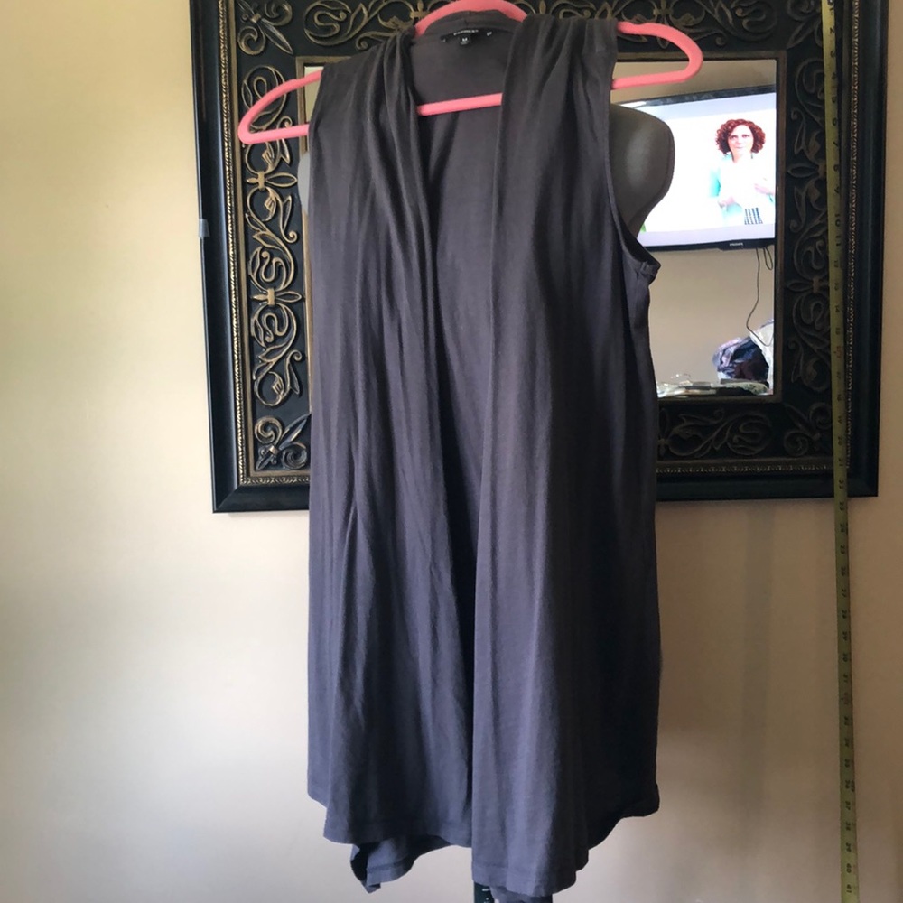 Express long tail vest